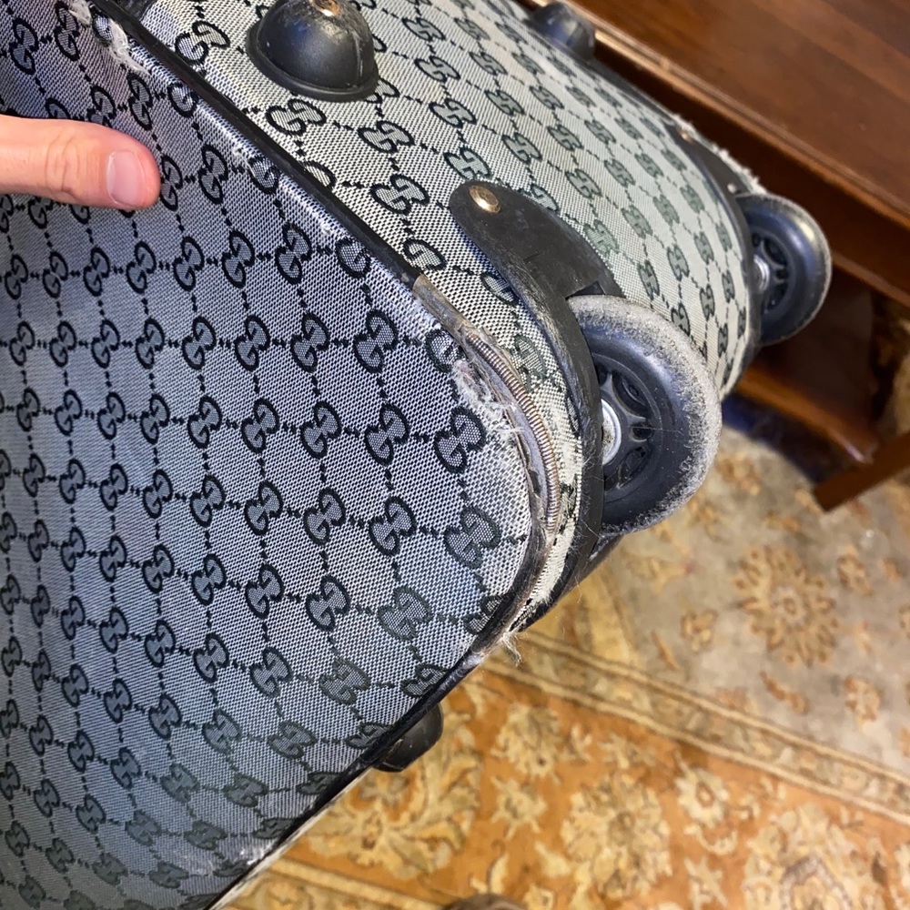 Vintage GUCCI Rolling Duffle Bag - Picture 11 of 14